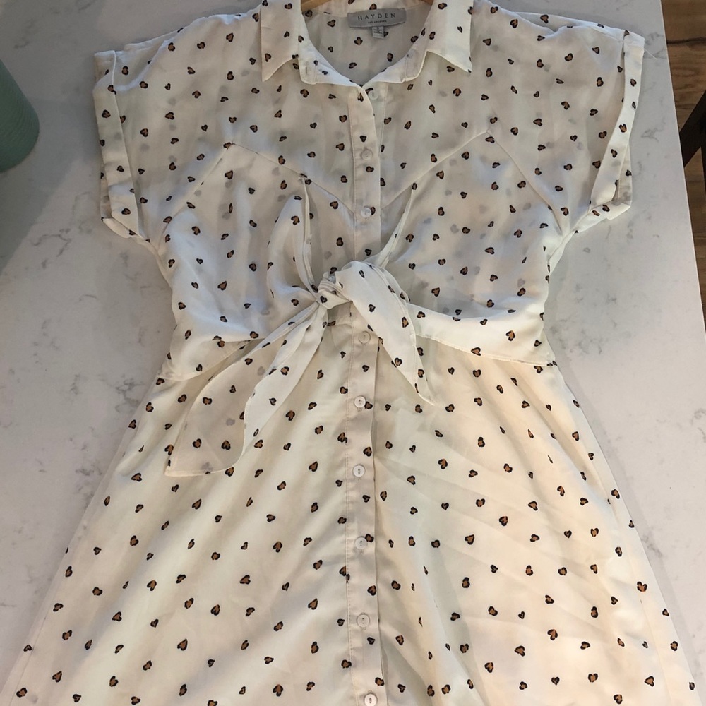 DRESS